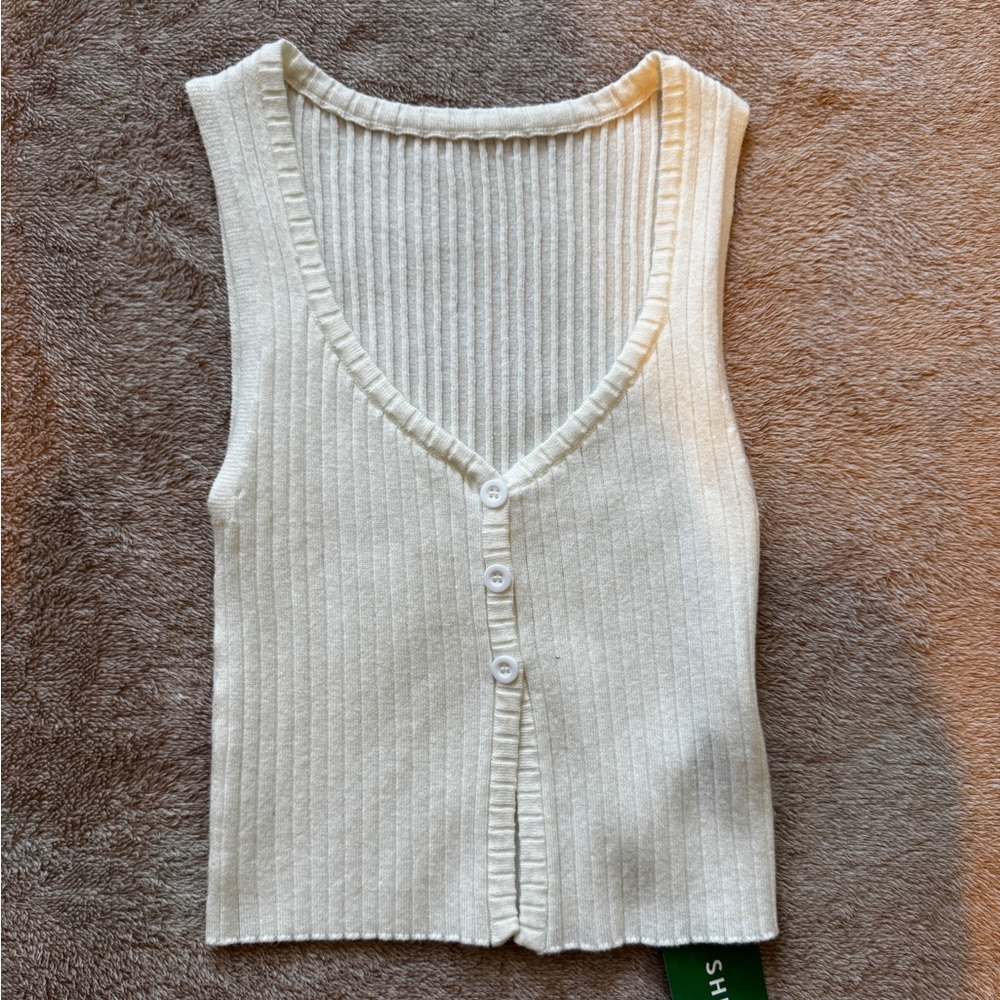 SHEIN Cream knit Button Tank Top